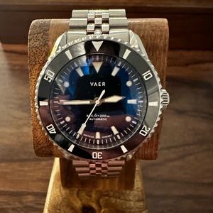 Vaer 39mm automatic dive watch - Arctic D5